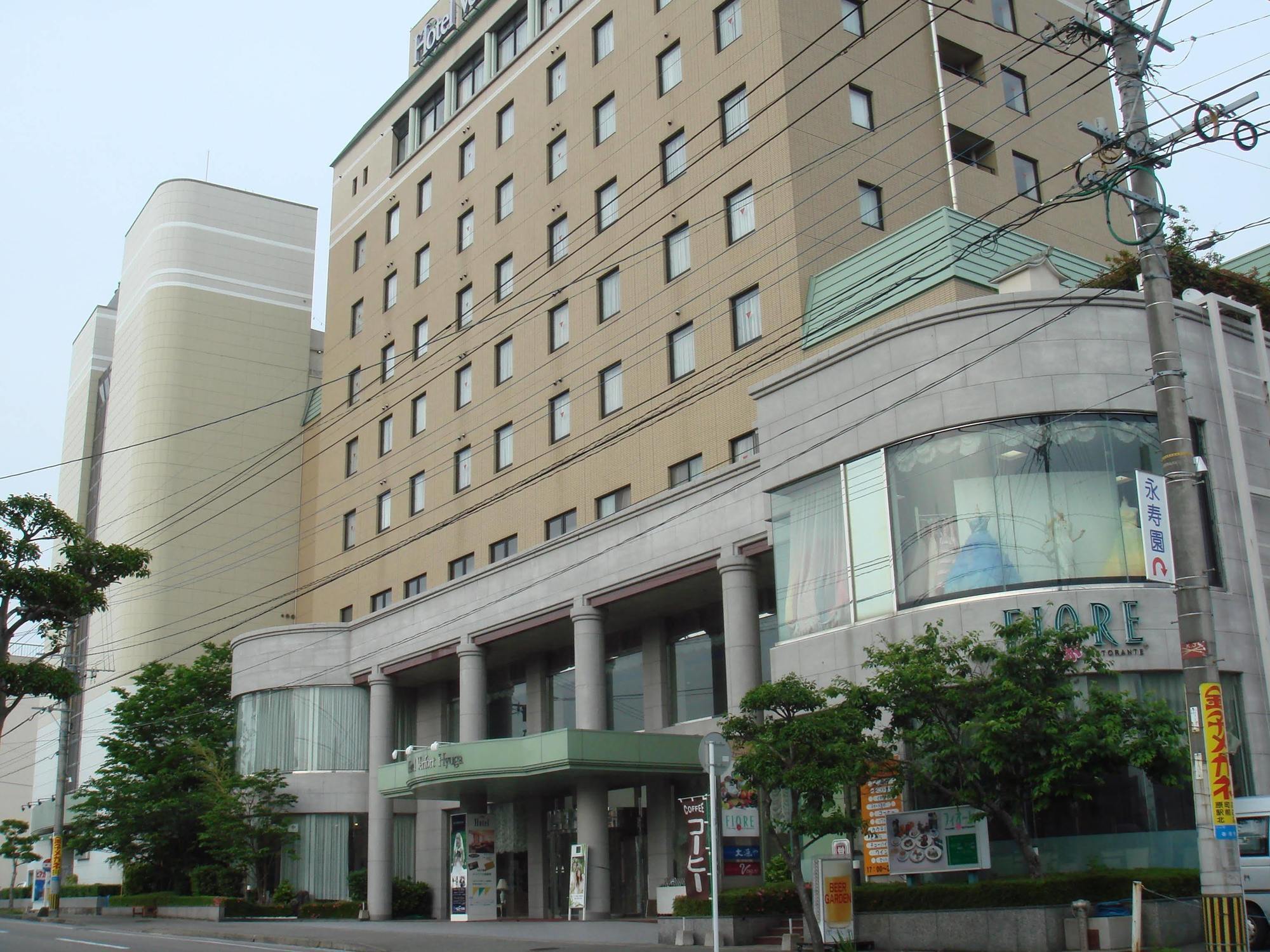 Hotel Verfort Hyuga Exterior foto